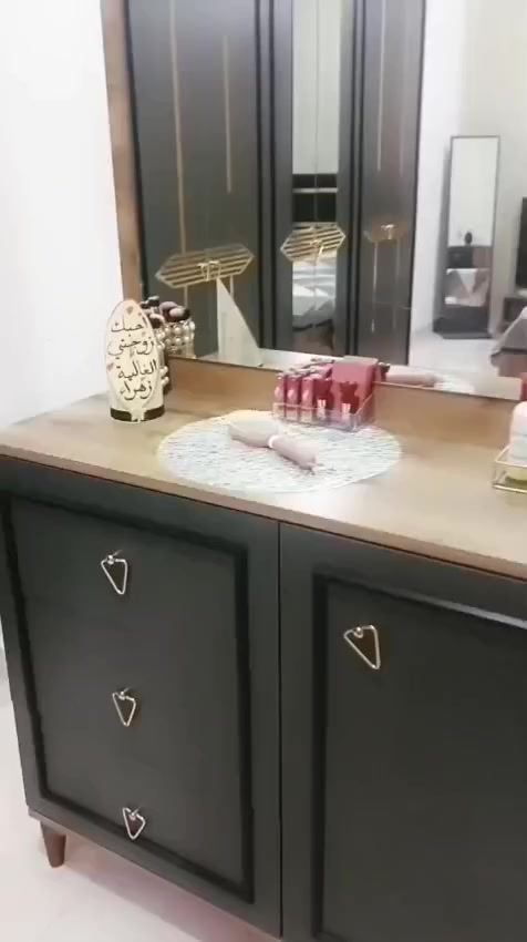 اثاث بيت للبيع نظيف اخو الجديد للاستفسار اتصال ع الرقم ***********
