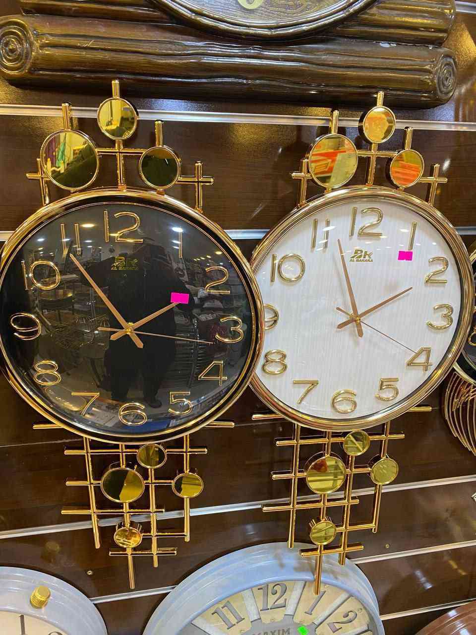 ساعات باشكال مختلفه تصاميم راقيه

السعر 30 الف
***********

توصيل 5 الاف جميع المحافظات
