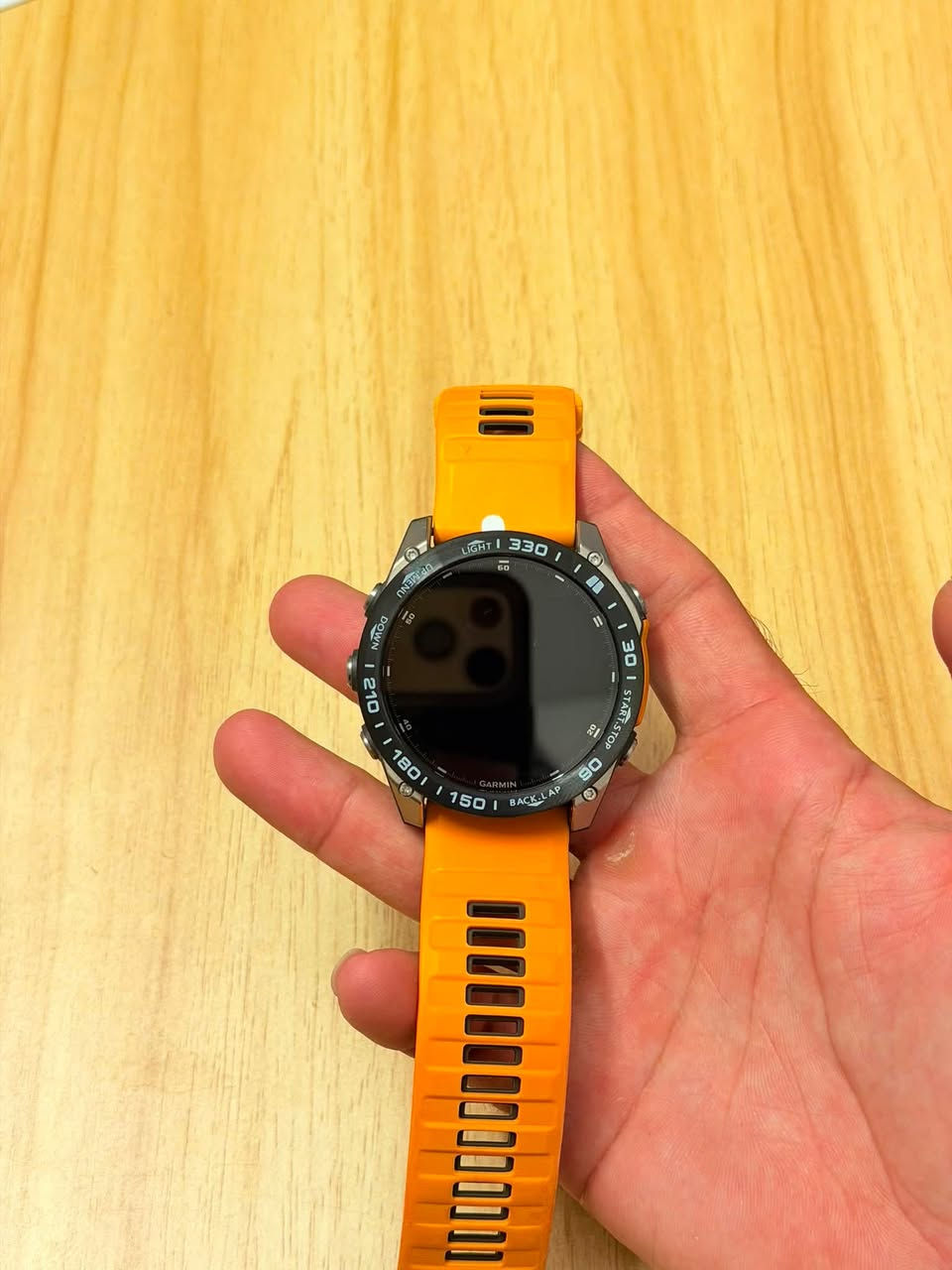 مرحبا شباب 
توفر هذا النيكل لساعة Garmin Fenix 8 51mm فقط لا يوجد غير قياسات فقط 51mm وعلى Fenix 8  
للحجز خاص او واتساب *********** 
#garmin #ساعات_كارمن #سير_ساعة_جارمن #ملحقات_ساعة_كارمن
