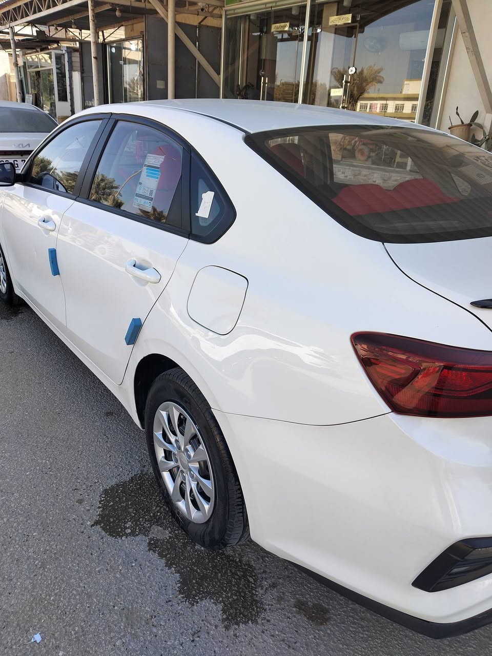 السلام عليكم كيا سيراتو موديل 2020 مكفوله من ضربه وصبغ بيه بارد واثر حالوب رقم اربيل الماني سنويه ساقطه وكاله بسمي مكينه وكير وحداديه خير من الله للتفاصيل اكثر اتصال ع الرقم ***********
