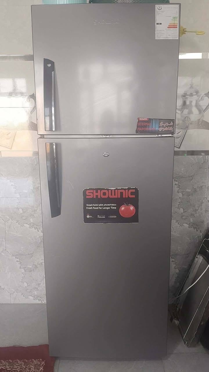 للبيع
بلازمه حجم ٤٢ وبيه نت سعر ٢٠٠
ثلاجه جبيره جديده سعر ٦٥٠ 
مكيف طنين ونص سعر ٣٧٠ 
 طباخ ايطالي سعر ٥٠٠
سنك سعر ٩٠ 
كاربت سعر ١٨٠ 
١٠ مقاعد تخم سعر ٢٧٠ 
وبيه مجال ع خاص 
رمادي ابو فراج تعدي جسر شوي ابو فراج سيطرة
*********** اتصل ع رقم
