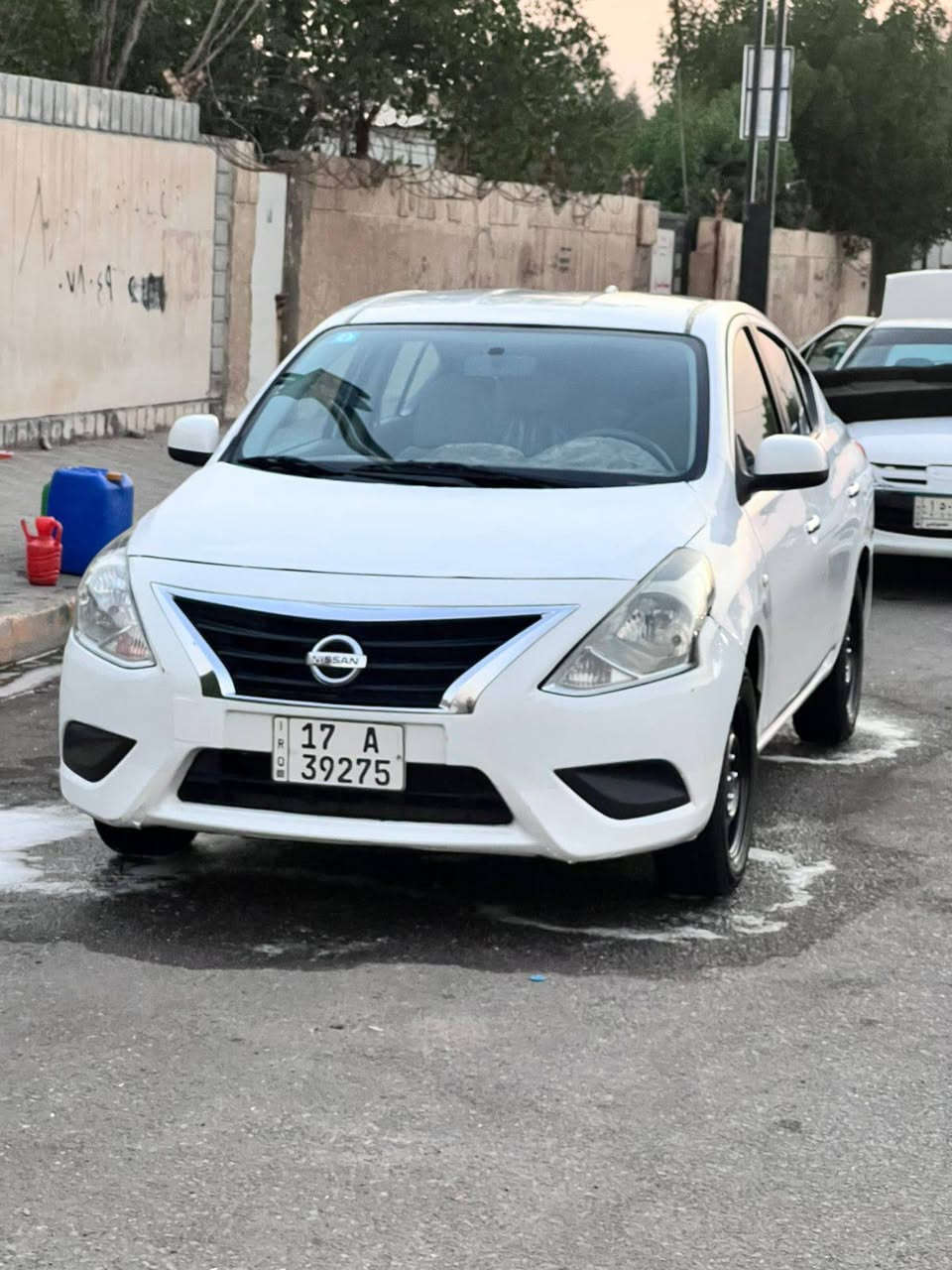 سلام وعليكم نيسان صني موديل 24 ماشيه 94 سياره جاهزه معوقين مثنى بيه بنيد مبدل وجمالغ  ولايسر المامي بيهن بارد وباب العبري الوره بار بي 95 وبيه مجال  ***********
