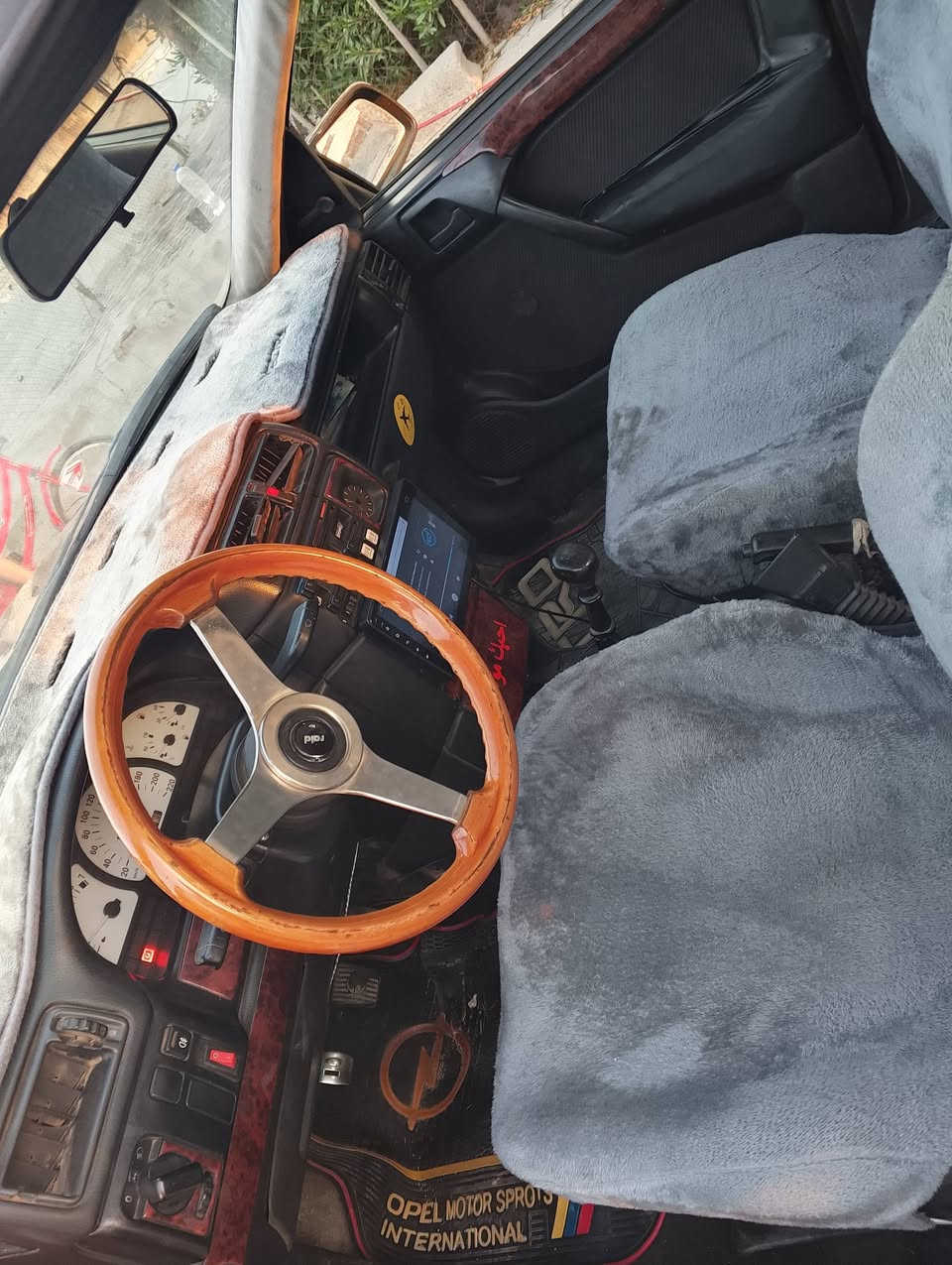 اوبل فكتر للبيع موديل 92 سنوي جديد هزه منتهي رقم اربيل عنواني كركوك سياره ابسمي سعره 40 بيه مجال محرك 20 رقم موبايل ***********
