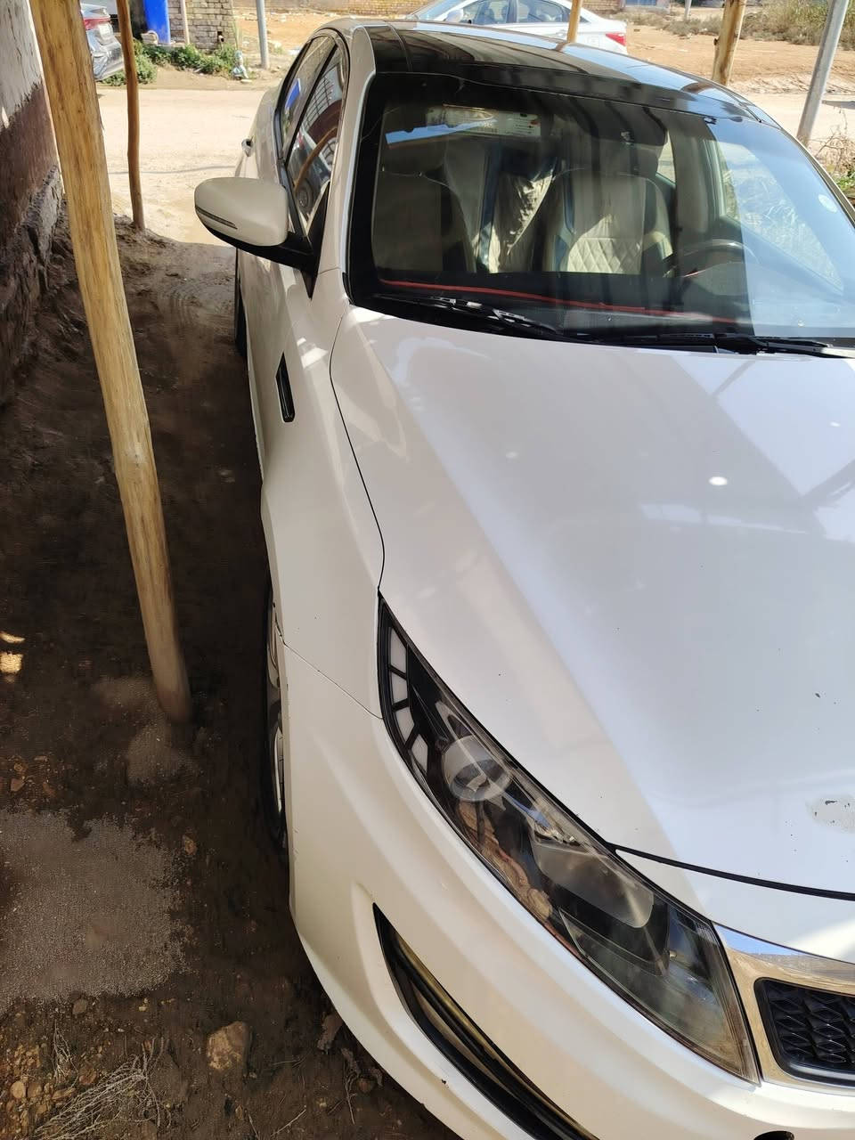 مكينه 2000 دوش. السياره جاهزء مكينه كير ع وضع الشركه بنوراما بصما تحكم 
حداديه امامي وخلفي جديد السياره بيه  رش ربع الجاملغ الخلفي بدون دواخل 
سعر 120
عنوان الديوانيه مهناويه  ***********
