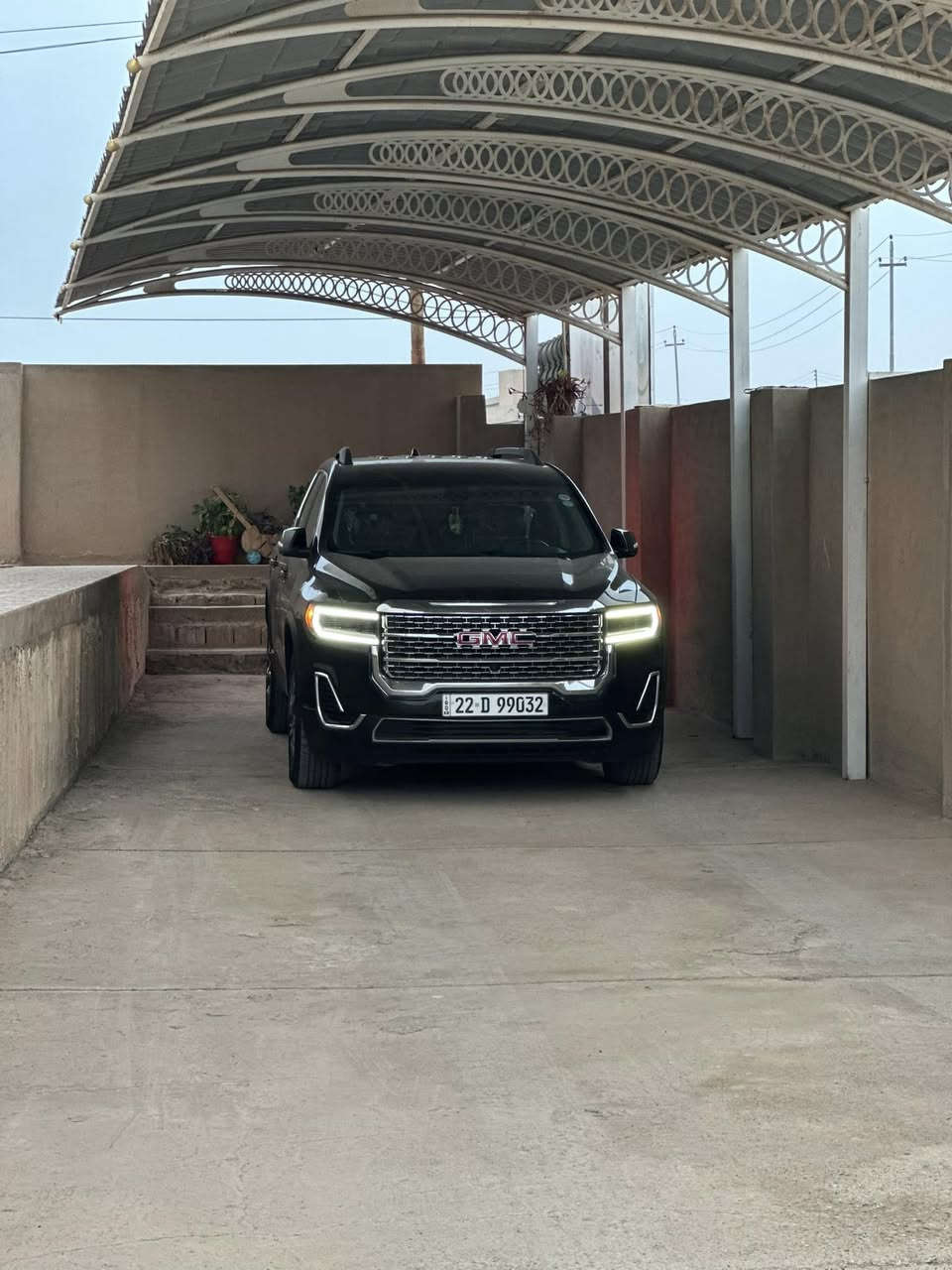 السلام عليكم 
للبيع جمسي اكاديا 
موديل 2023 
فئهsle 
رقم اربيل شرط التحويل 
ماشيه 52mi 
محرك 2000توربو 
محرك كير شرط 
حادث بنيد سطحي وبارد بالجاملغ بدون دواخل شرط الفحص 
المواصفات بصمه تشغيل عن بعد  شاشه كبيره 
رادارات شغاله كامل
سبع راكب كشن منفصل 
جنطه كهرباء 
تحديد مسار تدفئه كشنات 
السياره جديده 

مكان السياره صلاح الدين العلم 
السعر 235$وبيها مجال 
للاستفسار الاتصال على الرقم 
***********
