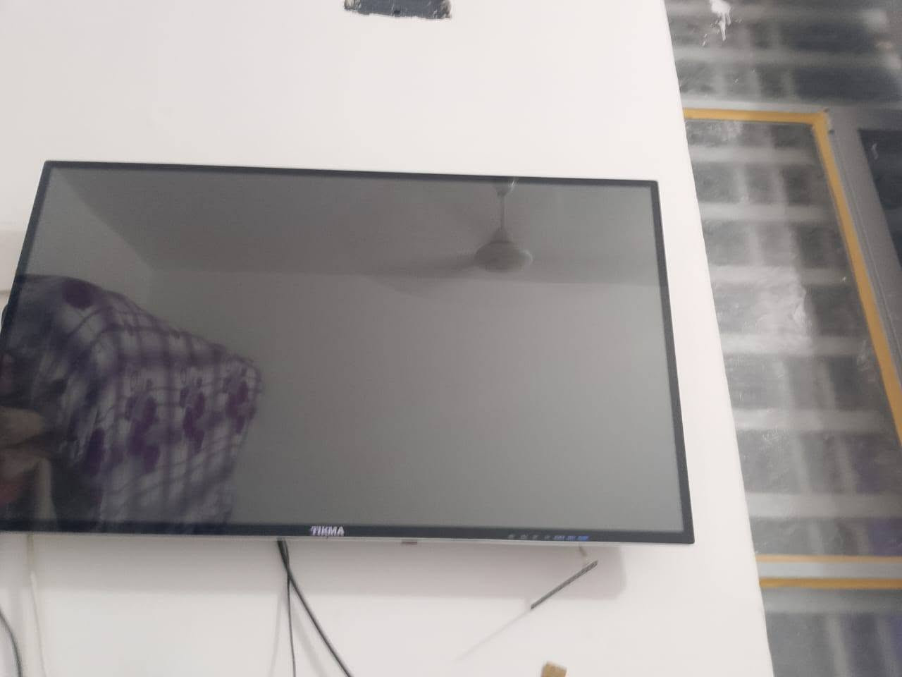 البيع بلازمه حجم 43 استخدام سبوعين بعدهي جديده على فحص ام نت سعره 180 وبيه مجال حك جيه مكاني نجف خاص مفتوح رقم اتصال وتساب ***********
