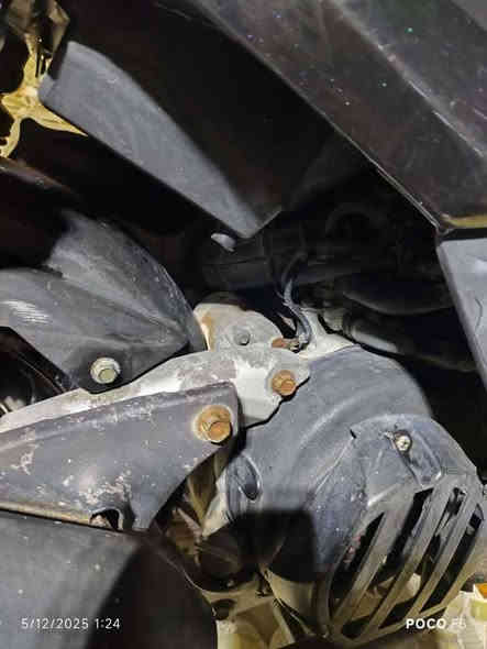 السلام عليكم دراجه ماكس ثعلب للبيع الدراجه كفاله عامه مكينه وكفر جيب فيتر وتعال افحص الدراجه كله بلادي سلف كابريتر كهرباء شلعة معدل تخبل برغي نقص مابيهة مكاني بغداد سبع ابكار سعر خاص او تصل ***********
