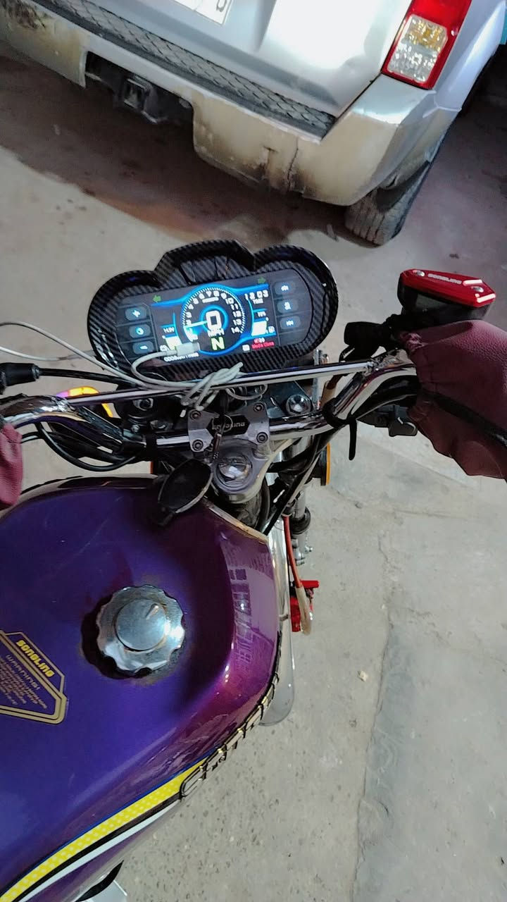 مواصفات الدراجة2025دراجة نضيفة جدن مكينة 200وخير من الله ما مفتوحة كهربائيات كلهة شغالة
عداد إلكتروني دراجة ممتعوبة گبل للشارع اي نقص مابيه
السعر 800 وبي مجال ولحد يكسر بحلال العالم للستفسار اتصل على الرقم غير متواجد على الفيس واتساب واتصال عنواني حي اور ام الكبر والغزلان
***********
