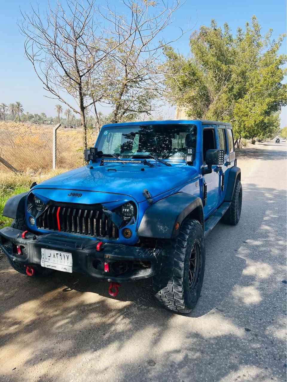 السلام عليكم جيب رانكلر للبيع بدون مرواس موديل 2011 رقم بغداد بأسمي حادثها صبغ الجاملغ الخلفي موضح بل الصور السعر 150 وبيها مجال مكان السيارة بابل 
*********** حلة, بابل
