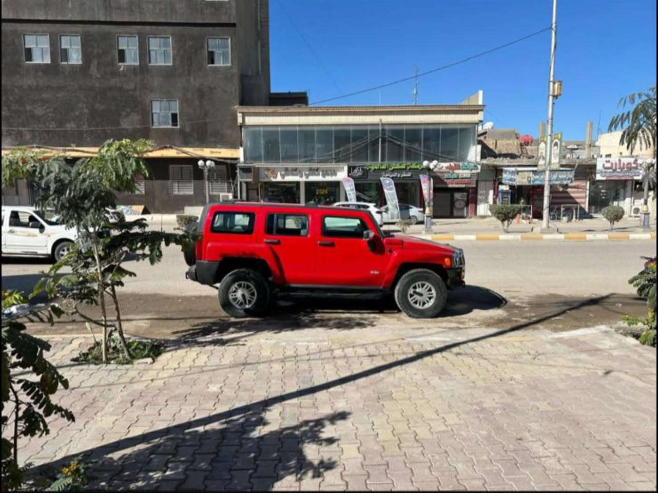 السلام عليكم همر H3خليجي ماشيه ٩٠جانت مخزنه كفاله عامه من صبغ وبارد وشخط وجرد رصعه مابيه مكينهً٥سلندر رقم بغداد السعر ١٤٠وبيه مجال نضافه ١٠٠/١٠٠مكانه بابل ***********
