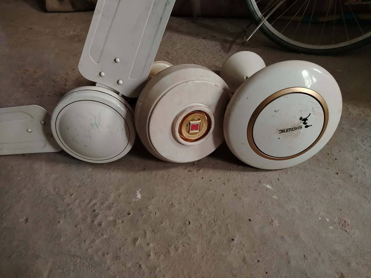 بغداد النهروان الثلاجه 180
مبرده 100
كاونتر 40
بنكات 60غساله 50مغسله 30


**إذا كنت صاحب هذا الإعلان وتريد حذفه لأي سبب، رجاءا أرسل رسالة إلى الدعم الفني**