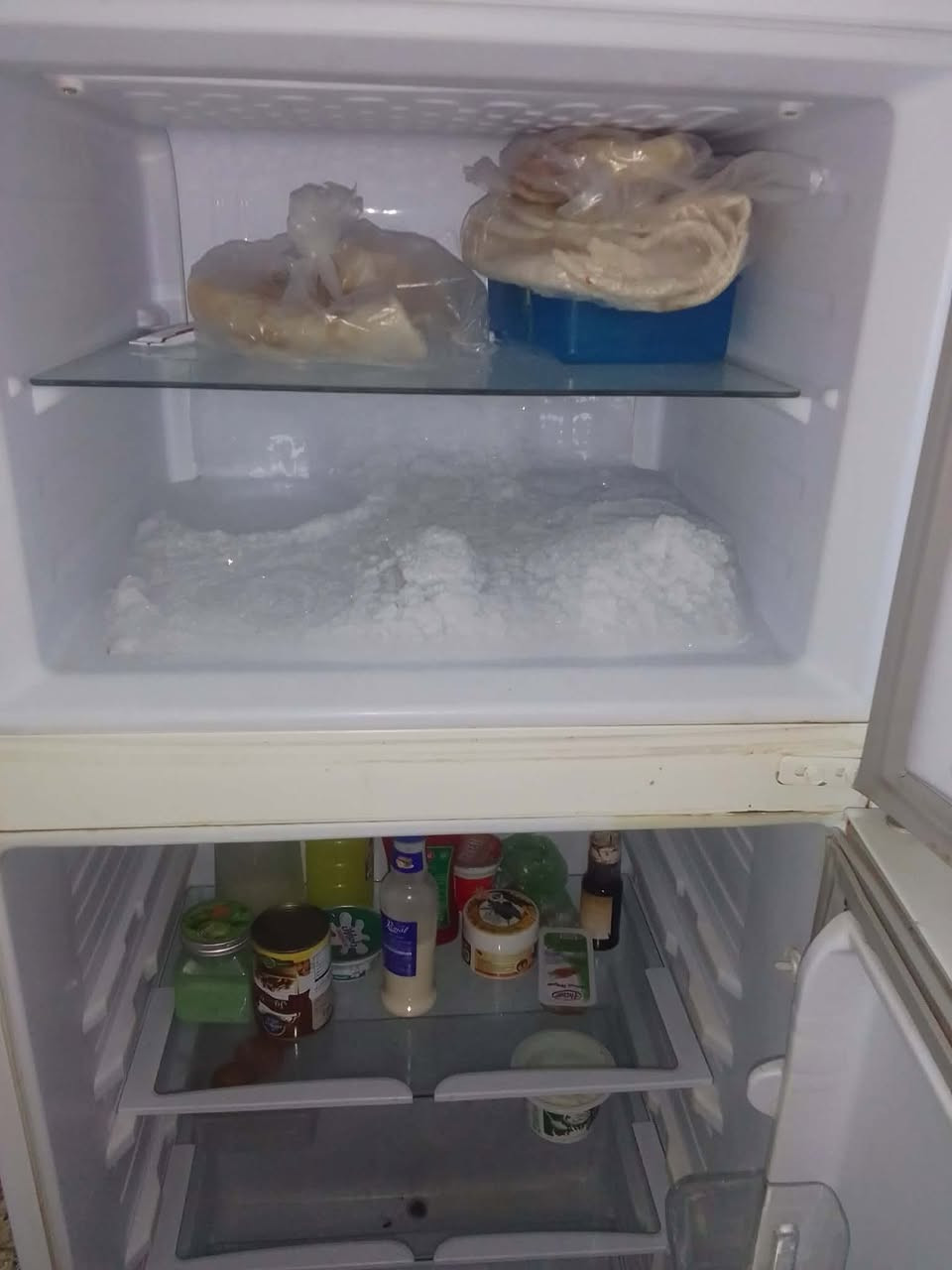 غراض للبيع شغالات ع فحص ونضيفات اي خلل مابيهن
الثلاجه ب٢٧٥ الف
الصوبه ب٢٠ الف
المبرده كنفيره ب١٢٥ الف
مكان خدمات مسقط اليريد يكتب تم واني اجي خاص


**إذا كنت صاحب هذا الإعلان وتريد حذفه لأي سبب، رجاءا أرسل رسالة إلى الدعم الفني**