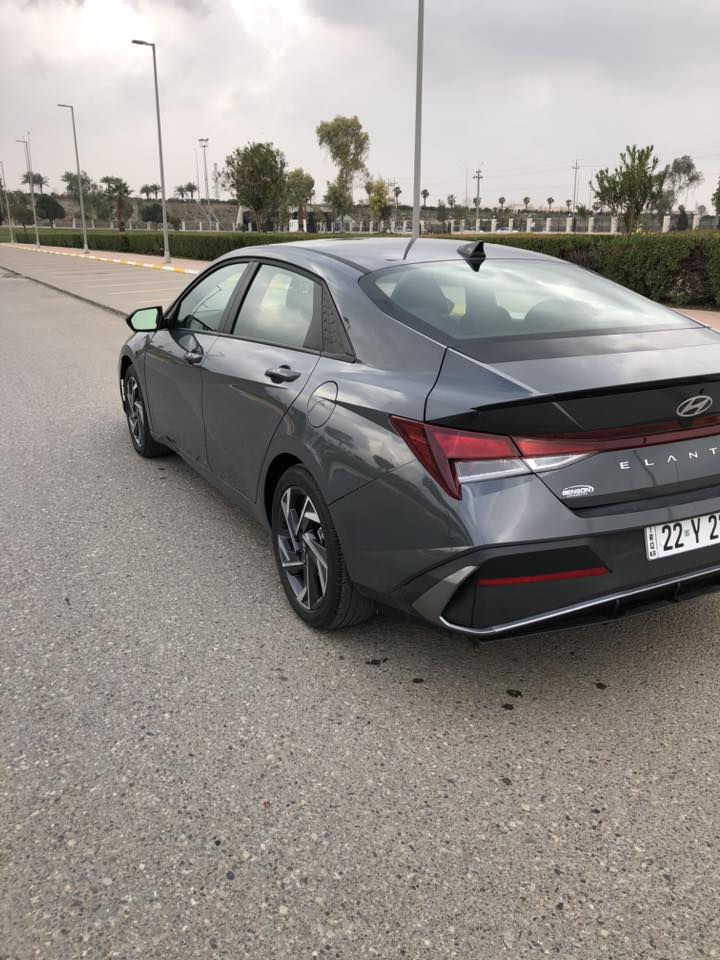 سلام عليكم النترا امريكي محرك دوش ٢٠٠٠ المرغوب بصمة ابواب وصندوك بصمة ثلاث انظمة قيادة نقاط عمياء تشغيل عن بعد ماشية ٥٠٠٠ سيارة اخت الزيرو دخول وترقيم جديد رقم اربيل بسمي مكان اربيل *********** كورك ***********
