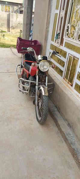 السلام عليكم دراجه جونده دبل بلك مديل 2009 دراجه نضيفه حيل كلك كلك السعر ٤٠٠ المكان بغداد تقاطع النهروان رقم ***********
