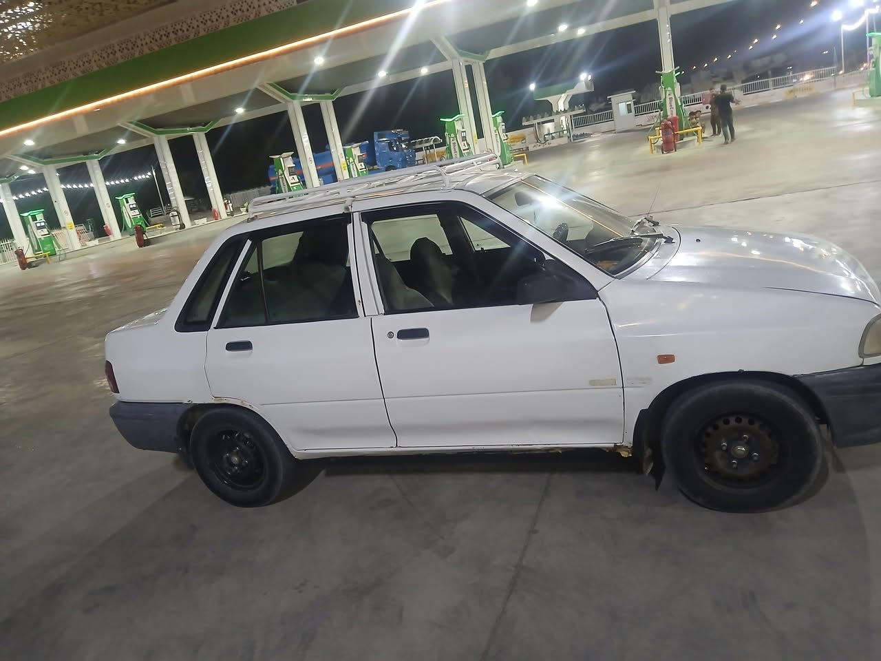 سايبا 2011 نضيفه مكينه بيه خيط بخار   شواصي جديده تخم تايرات حداديه السعر 30$وبيه مجال مكاني نجف للتواصل ***********
