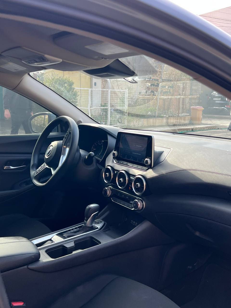 ‏للبيع نيسان سنترا نفطي أو سمنتي 2024 sv
‏بدون رقم ورقم دهوك اربيل سليمانيه 
‏محرك 20
‏نص فول 
‏السياره كلين بدون ضروري بيها مكانت بارد
‏لايت عادي
‏تشغيل بصمه
‏بصمه ابواب بصمه
‏رادارات امامي خلفي جانبي 
‏كشنات قماش الاسود الدخل
‏تحكمات ستيرن 
‏ويل كروم اسود
‏مكينه كير توماتيك بشرط
‏ارباك طاك رجع ستم بلدي سليم كامل
‏تبريد ثلج سياره جديده 
‏ماشيه 27ميل
‏السعر 
‏الاتصال ع الارقام التاليه
‏رقم الاشاصي موجود مع الصور 
‏
***********
‏
‏مكان السياره موصل
