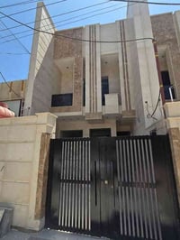 دار سكن للبيع في حي البنوك شارع باريس  🔺 المساحة :150م زيرو بناء 2025 ...