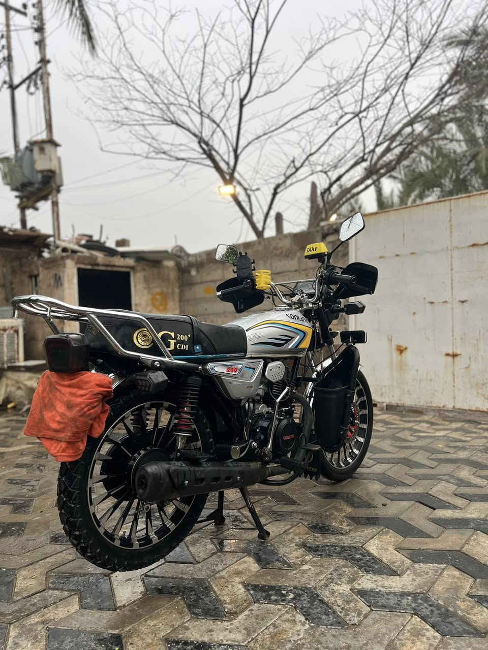 سونك 200 ضاغطة وزنجيل للبيع كاملة مابيها اي نقص نضافتها فول مكاني بغداد شاطى التاجي السعر 850 وبيها مجال رقـمي ‭0777 804 2924‬    ‭0751 337 3813‬

ملاحضة الكماليات مو وياها ؟
