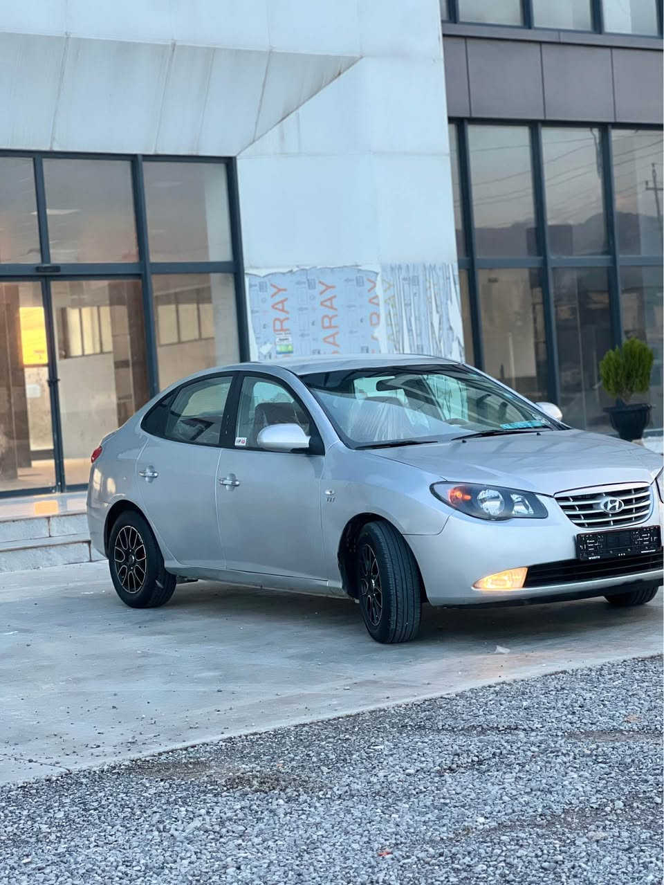 هۆندا ئەفانتی 2007بۆ فرۆشتن کامل کامل مەسرەف کراوە گیرومەکینەوە تەقەو رەقە بەشەرت سوکان فوولیۆم تەبریت لەمس کۆشن هیتەر تەبریت ساردو گەرم مەزبووتە ئاوینە شەفت چوار تایەو ویلی سبۆرت یەك دینار مەسرەفی نیە بریک و Absبەستراوە کەفەر کۆراو بەشەرت سەقفی لەسەر کەجەل بوون بەس پەمپە  شوین حاجیاوا رانية, السليمانية


**إذا كنت صاحب هذا الإعلان وتريد حذفه لأي سبب، رجاءا أرسل رسالة إلى الدعم الفني**