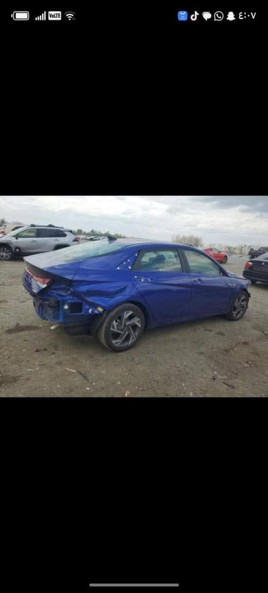 النترا لمتد اعلى فئه بهذا الموديل 2025 وارد امريكي بدون قطرة صبغ وبدون ايرباك ايضا لون ازرق  
محرك 2000 ماشيه 6 الف كيلو 
المواصفات لمتد 

🔘فتحة سقف سلايد طكتين 

🔘كشنات خزن مميوري 3 وضعيات مع امكانيه الخروج السهل

🔘سستم صوت من شركة Bose 🔊الالمانيه + دمام مع امبليفاير
 🔘داخل لونين مميز اوف وايت ابيض مطعم باسود ورصاصي

🔘لد امامي + لد خلفي 

🔘دشبول متصل + لد ليزري مخفي مع اناره مخفيه اكثر من 64 لون 🌈

🔘لايت زنون 3 عدسات بلادي مع حاجب لد نهاري 

🔘بصمه تشغيل وايقاف السياره 

🔘اوتو  هولد 

🔘مود درايف 

🔘اربع مودات قيادة

🔘سايد بريك كهرباء 

🔘كشنات  جلد  ابيض + كشنات  كهرباء

🔘كشنات حار

🔘رادار  امامي + رادار جانبي + رادار  خلفي

🔘صندوك  ذكي عند الاقتراب 

🔘يدات بوب لمس للبصمه

🔘نظام ترحيب للسائق مع انارة 

🔘تبريد منفصل

السياره قفله مواصفات جريدة 

كل مواصفات موضحة بصور مع صور الحادث 

سعرها 185
للاتصال ***********
