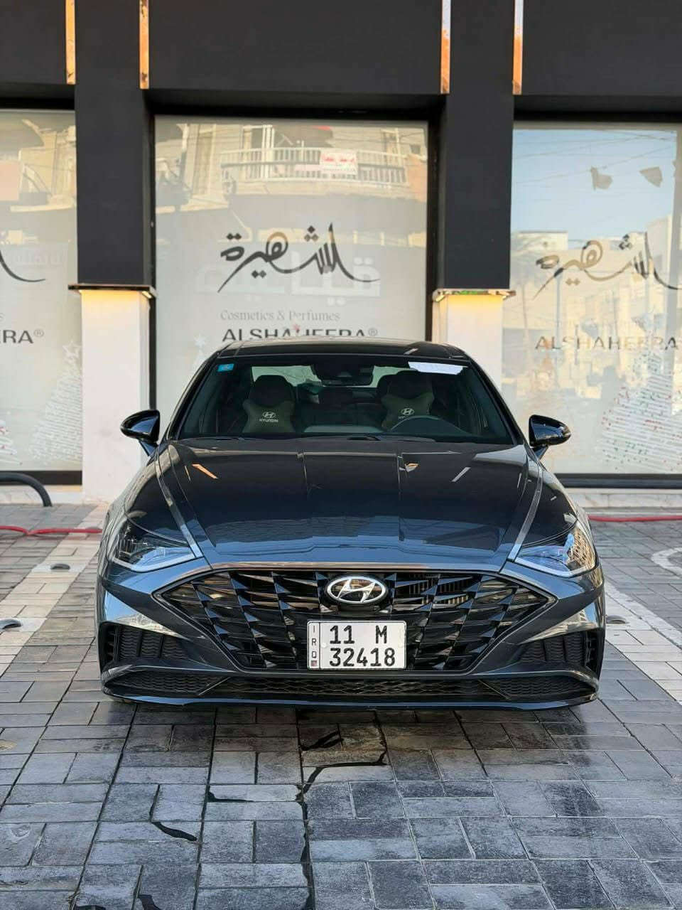سوناتا  موديل 2022 
رقم بغداد 
مكينة ١٦٠٠ تيربو
السياره فول 
ماشيه ٣٨ الف
بانوراما
بصمة دخول ذكي + بصمه صندوق
تشغيل عن بعد
كير دبل كلج 8نمر 
تدفئة كشنات
سماعات عدد12 نظام BOSS
وضعيات القياده 4
‏ (NORMAL - SPORT - SPORT PLUS - CUSTOM)
لدات اماميه
اوتو هولد
لايت زنون
هاند بريك بصمه
نظام النقاط العمياء
شاشه دجتل كبيره كار بلي 
عداد الكترونيه متغيرة الالوان
نظام ترحيب
كرسي كهرباء
رادار امامي
رادار خلفي
رادار جانبي
مود درايف
تبريد بيانو
كروس تثبيت سرعه
شاحن وايرلس
تحديد مسار
4منافذ USB
شفتات ستيرن 
تشغيل عن بعد
قياده اليه
تبريد قطعتين 
يعني السياره بيها ٢ قطع بدون ايرباك البجم كبس 
كير مكينه تبريد حداديه كفاله عامه 
 وصور الحادث موجودات 
السعر ١٥٨ بيها مجال بسيط حك الجيه  ومتحصل هيج سعر وهيج سياره
مكاني بغداد البياع او حي العامل
اي استفسار خاص اني خادم  ***********
