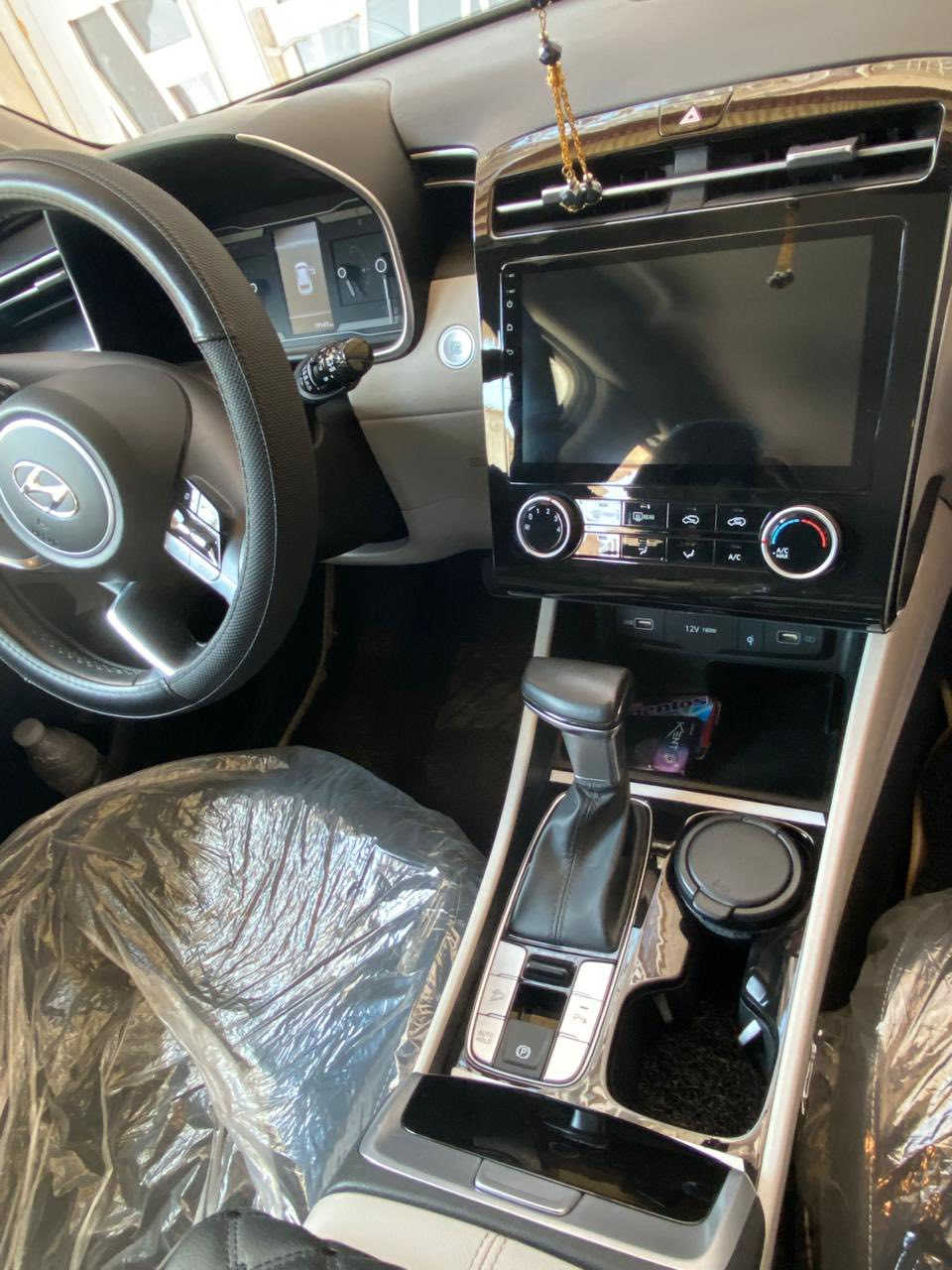 السلام عليكم
توكسان موديل 2021 رقم أربيل أنكليزي باسم شركه 
المواصفات المعروفه للتوكسان السياره ماشيه 54000 
مكان السياره بابل 
للاستفسار اكثر الاتصال 
***********
