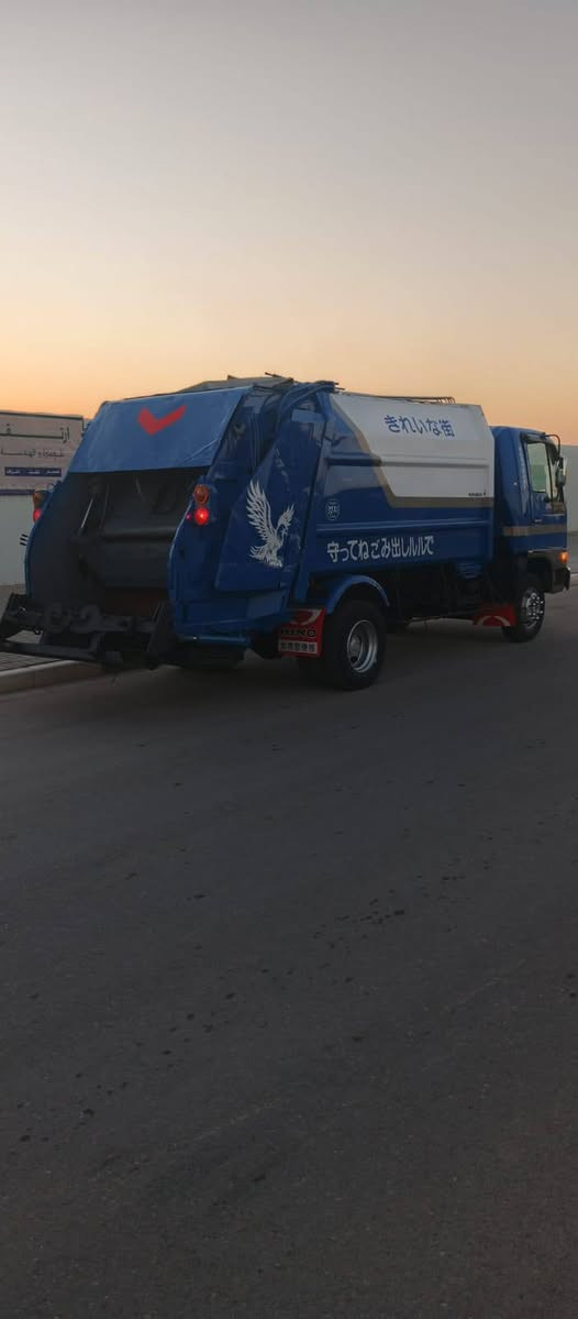 كابسه نفايات البيع رقم بصره مكينه 6عادي  كبسه موس مكان بصره موديل 2016 سياره جاهزه ***********
