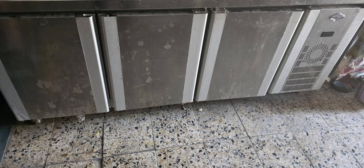 اعراض مطعم  نضيفات بس رايدلها مسح وبيك خير وتدللون وهذا الرقم وتوصل ويايا رصيد واتساب ***********
