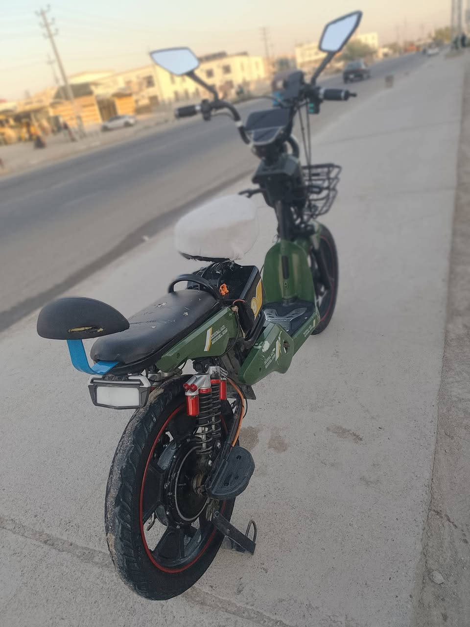 سلام عليكم دراجه شحن للبيع دراجه نضيفه اربع بطاريات  العنوان ديالى بعقوبه تحرير السعر 350وبيهةمجال رقم الهاتف ***********

