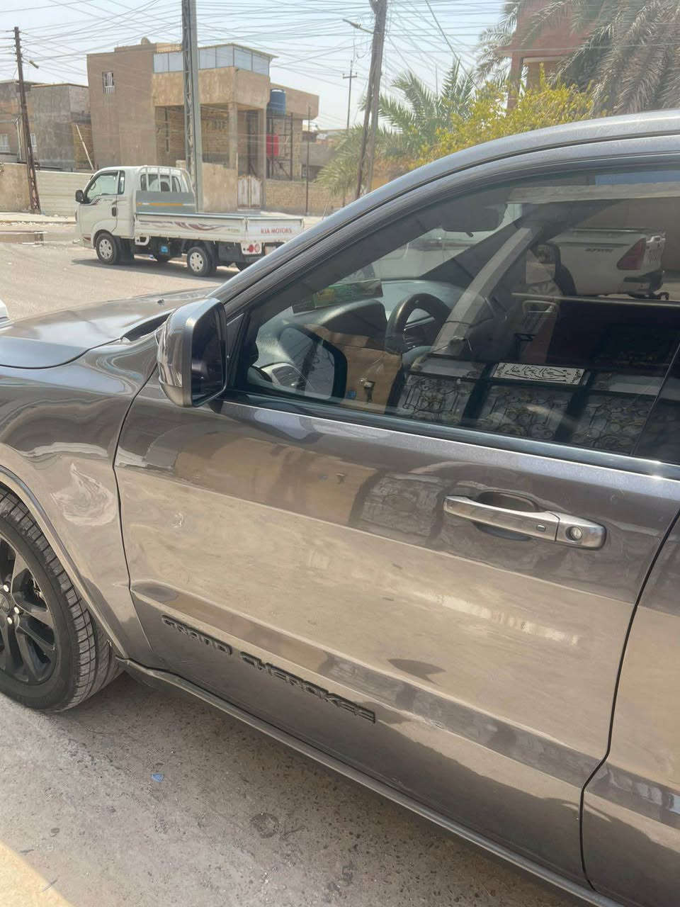 السلام عليكم جيب موديل ٢٠٢١ رقم بغداد باسمي شرط التحويل سياره جديده ونظيفه بمعنى الكلمه وجاهده للاخير صور الحادث مرفوقه بالمنشور بيه جاملغ وبنيد فقط جاهزه كير مكينه حداده تبريد تخم تاير من كلشي 

السعر ٢٤٥
*********** Singapore
