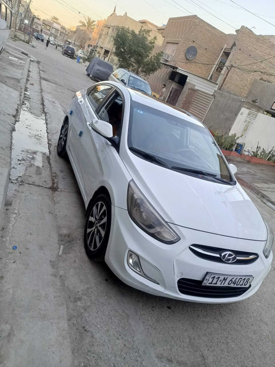 سلام عليكم سيارة اكسنت خليجي موديل 2016 مكينه كير كهرباياته صدر امامي خلفي  خير من الله عل بلاد ماشيه    106السعر 112المكان بغداد حيءور الرقم ***********
