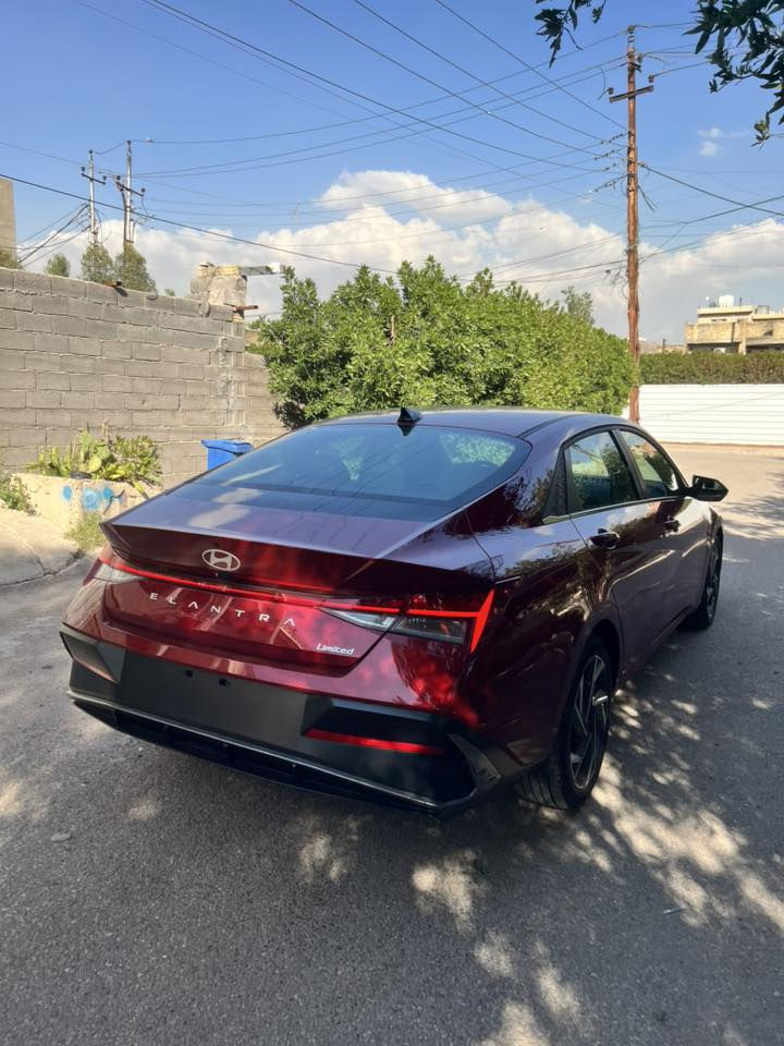 # السعر. 153. تلفون.  ***********
السلام عليكم النترا مديل 25 Limited وارد أمريكي دخول جديد ابسمي فول مواصفات بصمه فتحه شاشه دجتل متصل تبريد شاشه رادرات امامي خلفي جانبي اشاير بل مري شحن وايرلس لدات امامي خلفي نضام صوت BOSS هاند بريك بصمه اوتو هولد كشنات جلد وكهرباء تدفئة مقاعد وستيرن وبقيه المواصفات السياره فول يعني ١/١ حادثها فقط جاملغ تبديل وصبغ طرف البنيد شي بسيط صور الحادث مرفقه بجم بلادي يعني بدون قطره دواخل فقط الجاملغ ماشيه 15mi السياره جديده وأحلى من الصور تجي وتشوفها
