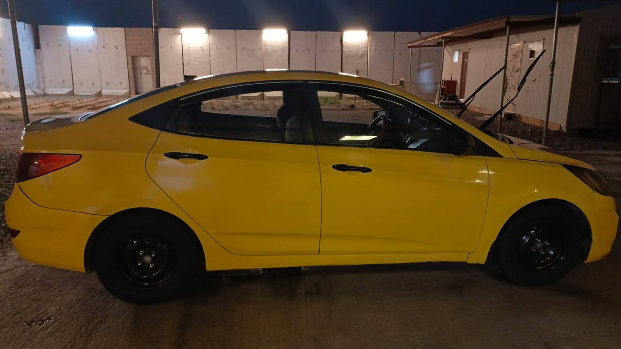 سلام عليكم 
للبيع اكسنت موديل 2014 امريكي مكينة 1600 جي دي اي
رقم انكليزي جديد
مصفرة هيئة وغرامات
السيارة تنقص ابيعلك مكينه كايمه
مكان السيارة بغداد بسمايا
السعر 65 وبيها مجال
رقم الهاتف ***********
