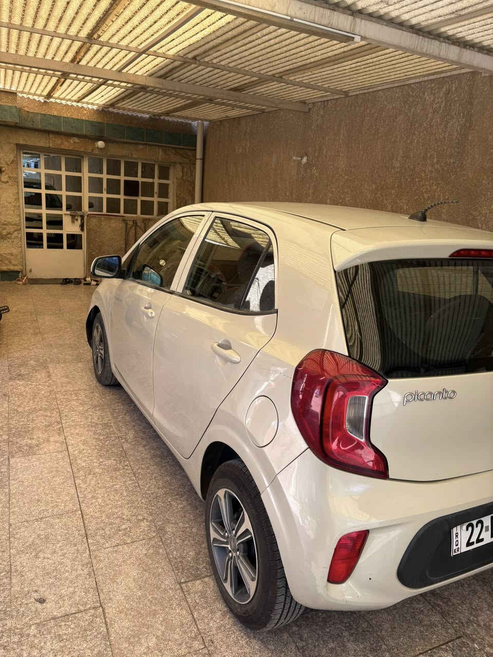 سلام عليكم من رخصة الادمن المحترم اخوان بيكانتو 2019 لون صحراوي فاتح قريب الابيظ بيه باب خلف السايق مصبوغ  ومباوكين مناومنا الون سياره جاهزة سبمنه سعر 108 $ وبيه مجال مكاني الحارثيه *********** بي واتساب  وشكرآ
