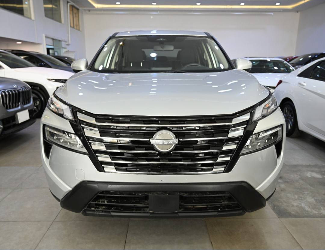 NISSAN ROGUE SV 2024
روج 2024 
وارد أمريكي 
ماشية 33 ألف ✅️
السعر 16,500$ 
دفتر و 65 ورقة 

مواصفات SV نص فول 
 مكان السيارة أربيل شارع 100 
للإستفسار 
*********** إتصال أو واتساب
