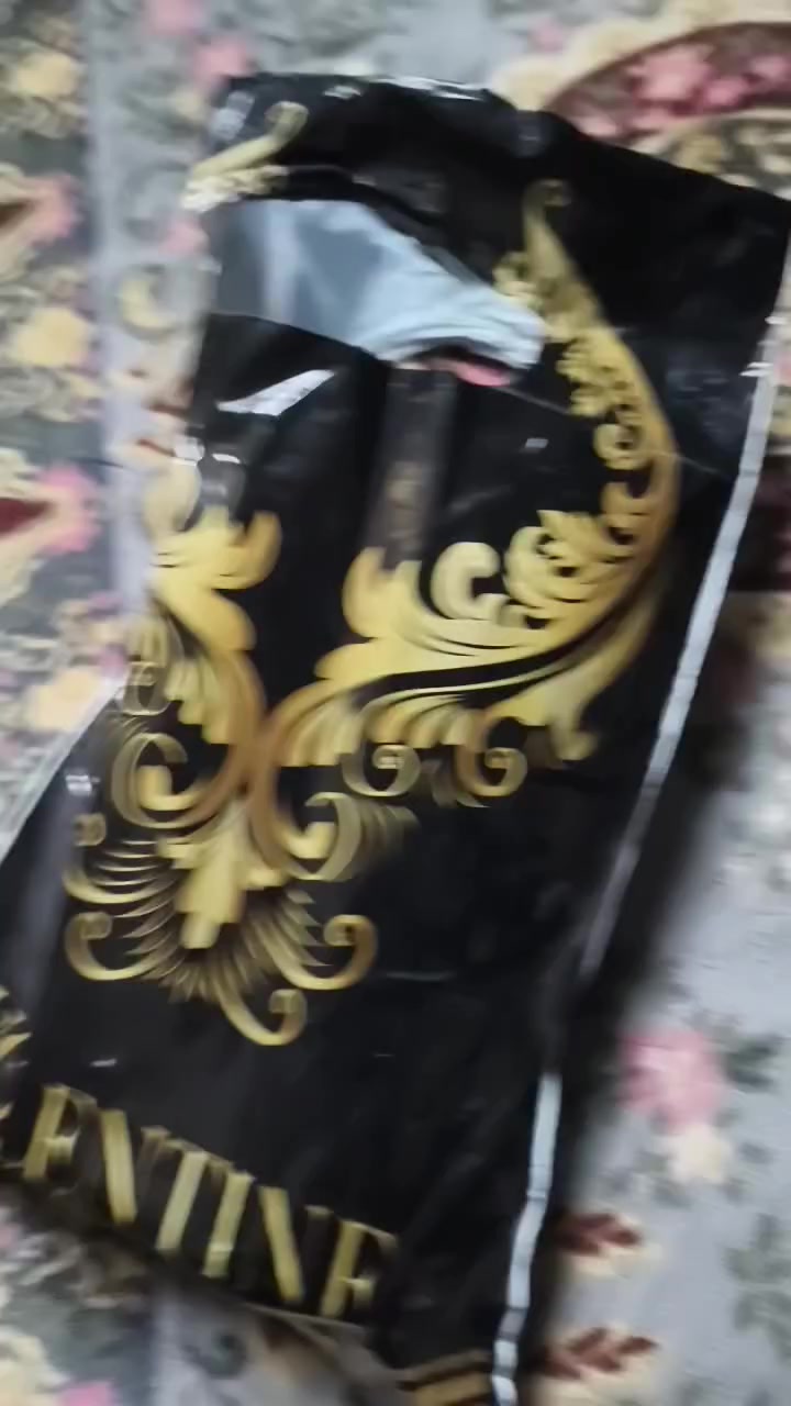 سلام عليكم جهاز تكنو كامون 40برو5G نضيف 100% صار اقل من اسبوع اشتريته 330 ملحقات معاه كامل حتى العلاگه   شرط انطيكيا شركة ولزگه حطيتها إله با5000الاف يعني كامل مكمل رايدو با 250الف قفل 🔏 مكاني موصل الأيمن الجهاز ماكدرت اصوره لان ماعندي غير جهاز وتساب ***********
