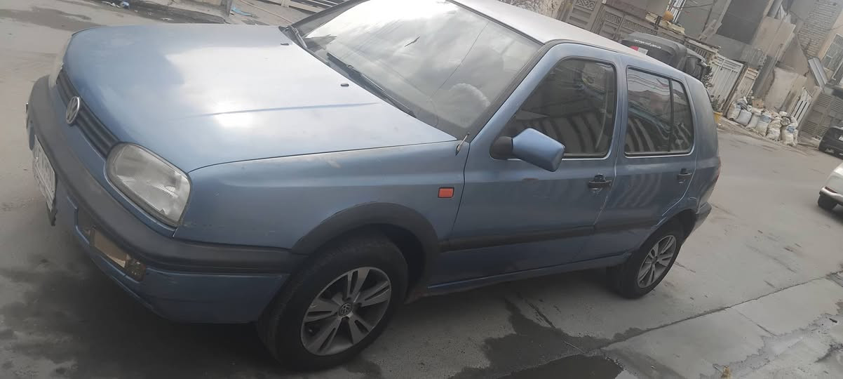 للبيع فقط 
كولف موديل 93 
مكينة 2000قبق أبيض 
كير أوتو 
تبريد مجموعه جديدة 
كهربائيات على وضع الشركه 
السيارة بلاديه قطرة صبغ مابيهة 
دواخل نضيفه وبلاد 
الصدر 75%
السعر قفل ب 40 
صاحب السيارة متوفي واهلة عدهم قسام شرعي يعني شرط التحويل واكاتبك وياهم 
العنوان بغداد حي العامل *********** بغداد, العراق
