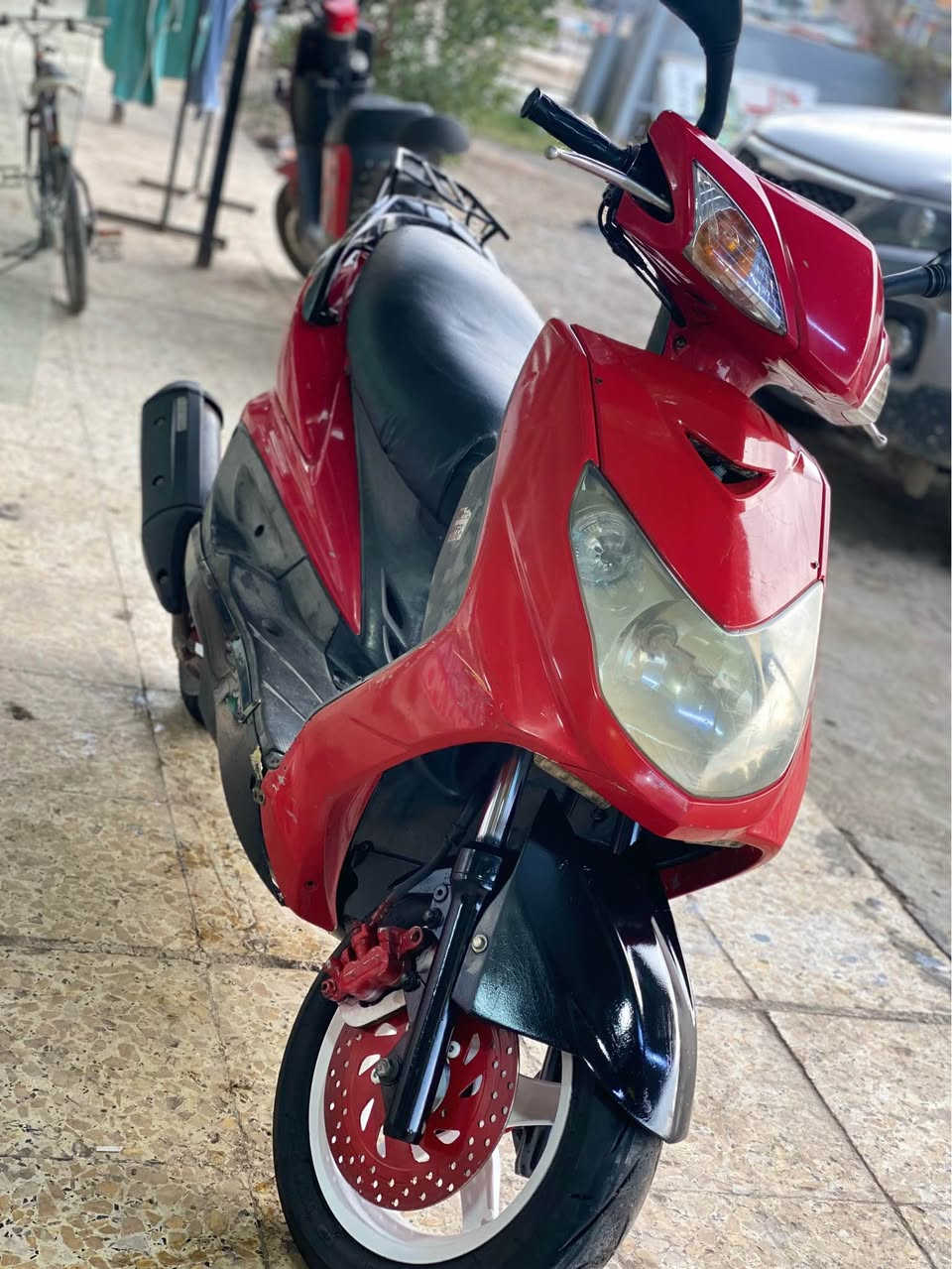 سلام عليكم للبيع سكنس فحل نوزل موكابريتر دراجه حلوه وجاهزه بلاديه منعدا كفرات البجم تجاري دراجه ترايه يخبل حلوه وناعمه مكاني بغداد حي الجهاد الله شاهد عندي بناء حتاجيت شكم فلس وريد ابيعه اي ستفسار انتصل واني خادم (***********) السعر 600 وبيه مجال بغداد, العراق
