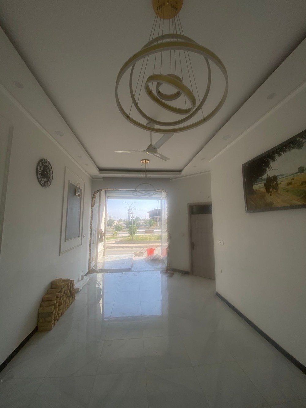 محل للايجار في شارع يا حسين مقابل مطعم بيت ورد للاستفسار ***********