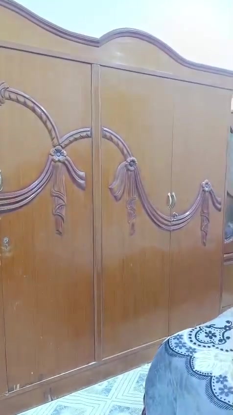 غرفه نوم للبيع
جاهزه ونضيفه سعره600 وبيه مجال مكاني ناصريه سوك شيوخ ويوجد توصيل بعد الاتفاق 

***********
