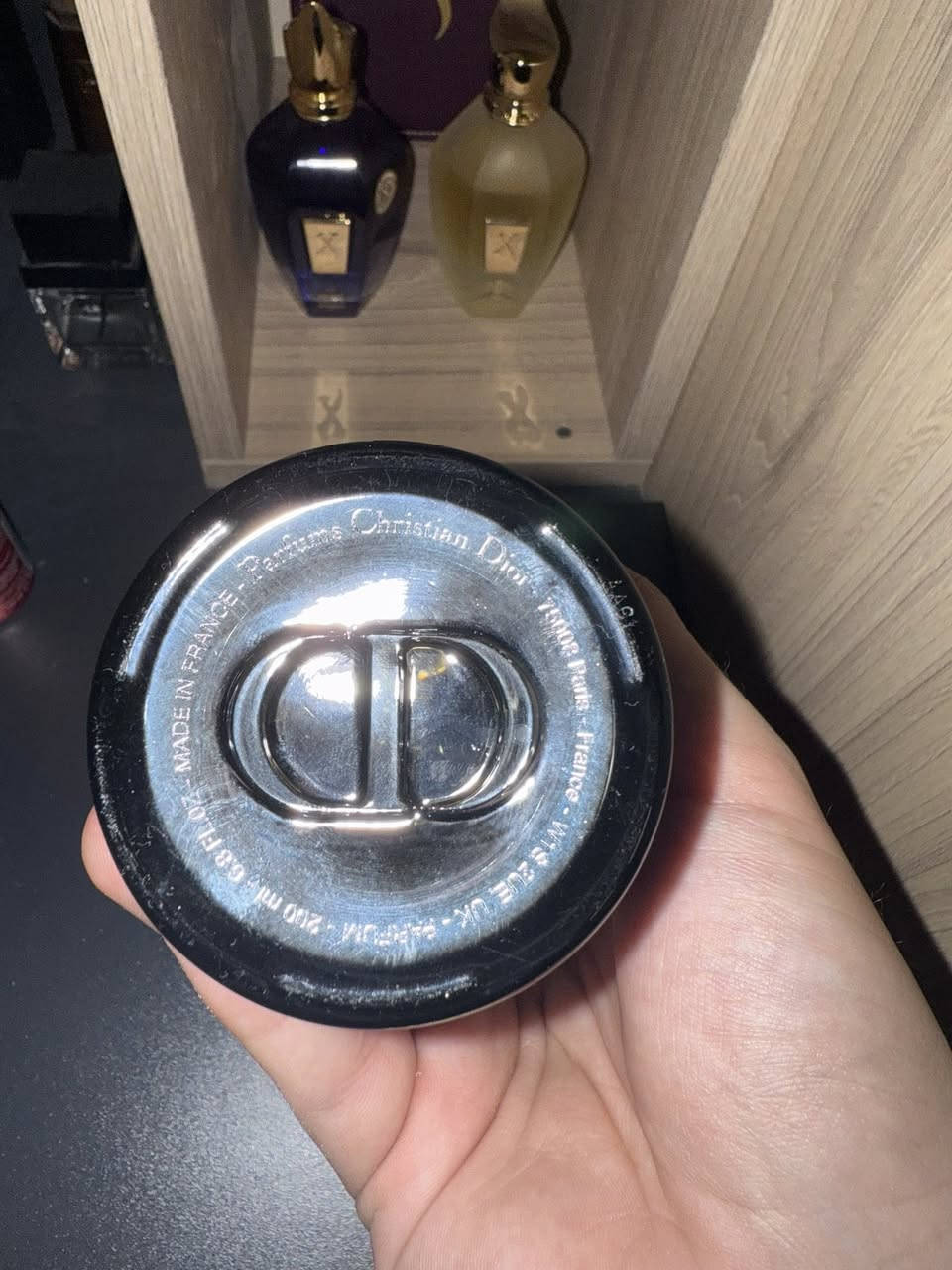 السلام عليكم شلون الشباب
Dior sauvage parfum
بدون بوكس 
مستخدم وبي تقريبا 195 مل 
اصدار 2024
قيم واخذ


**إذا كنت صاحب هذا الإعلان وتريد حذفه لأي سبب، رجاءا أرسل رسالة إلى الدعم الفني**