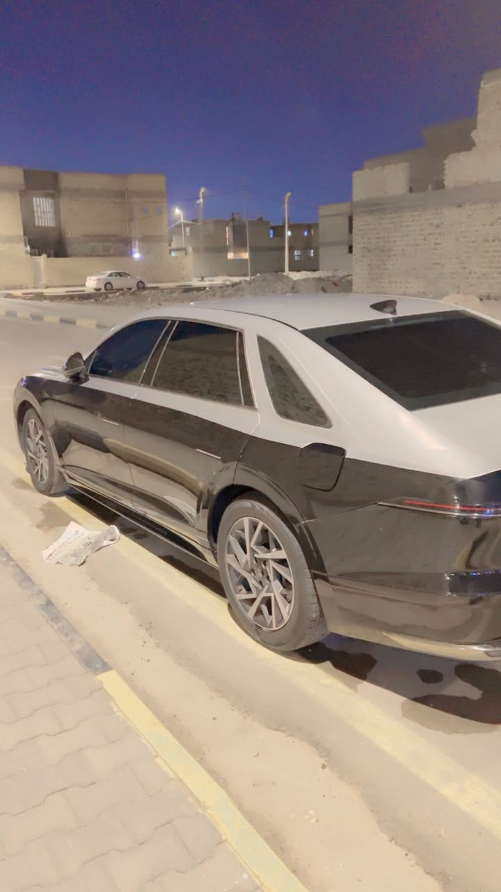 هونداي ازيرا كراندر موديل 2024 فول مواصفات وارد كوري خط واحد غاز بلاد رقم بغداد مميز سيارة لون اسود الوحيدة بالعراق بهذا اللون لحد الان مكينة 3000 ستة سلندر ماشية 77 الف كيلو متر 
مواصفات مفولة ماتنعد كلشي بيها
مراوس بتاهو او دنلي للاستفسار الاتصال
*********** واتساب موجود
