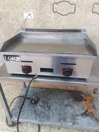 شوايه همبركر مع ميز استيل بغداد للبيع 07710567713