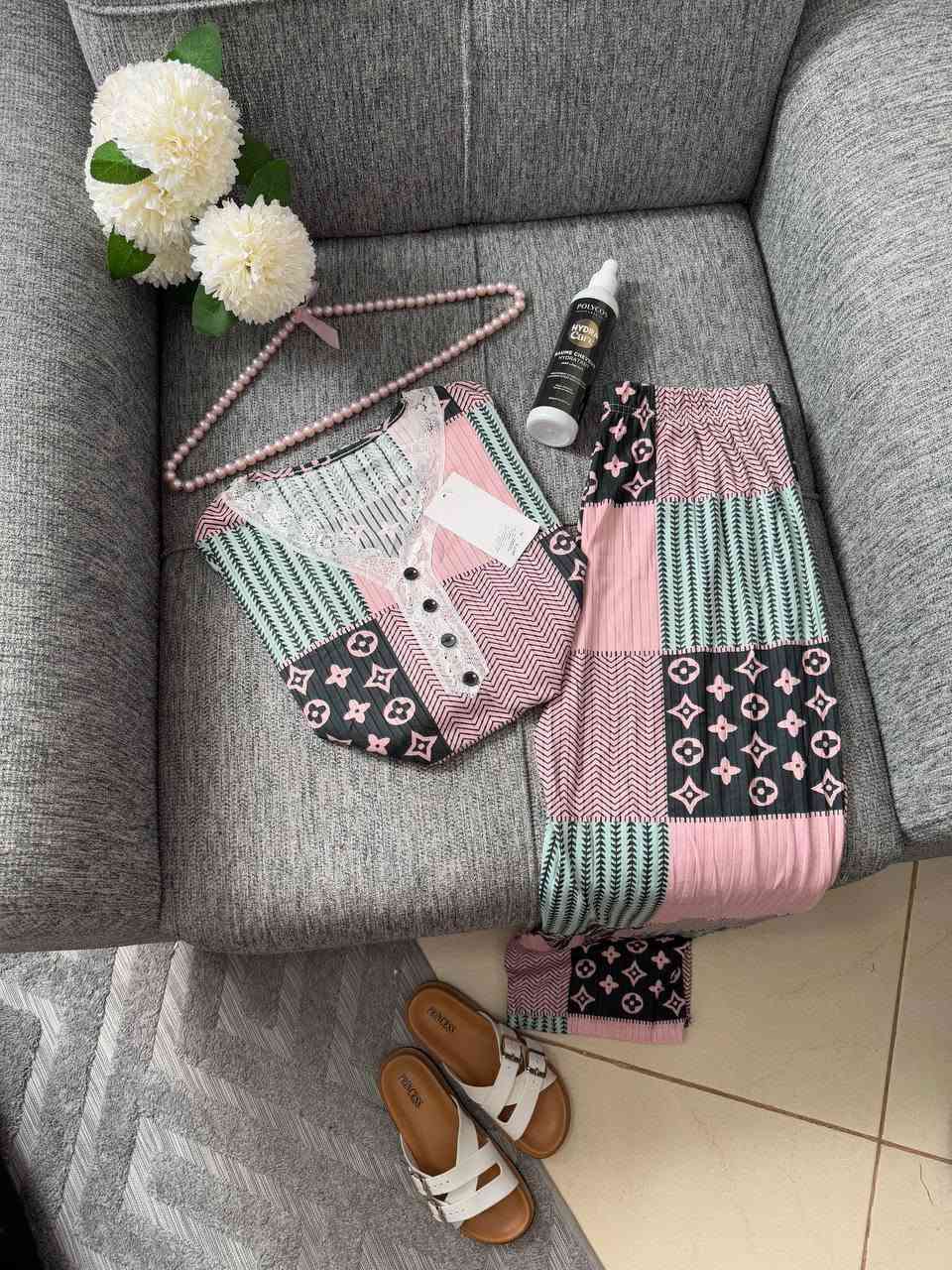 تيسي ربي يبارك بارد وحنين كاليتي🇪🇺 ماشاء الله 
ليطاي m/l/xl/ xxl
توصيل متوفر الدفع عند الاستلام


**إذا كنت صاحب هذا الإعلان وتريد حذفه لأي سبب، رجاءا أرسل رسالة إلى الدعم الفني**