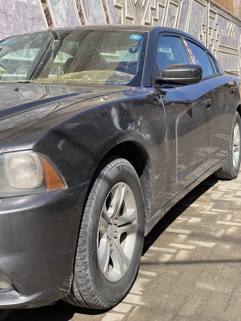 دوج جارجر 2014
وارد كندي 
ضربت جاملغ وبنيد 
كير محرك مكفول
سيار تو نافض حدادت قبل 20 يوم 
مصبوغ حزام جمليه
سنويه جديد وبسمي 
سعر 140 وبيه جمال حك جيه عنوان البصره 
هاتف ☎️ ***********
