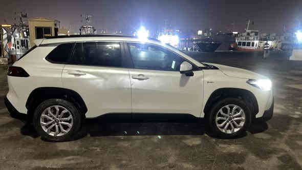 السلام عليكم…
🫡 
كورلا كروس 2024 زيروووو بحالة الوكالة  هايبرد رقم مجاني ع دولة السياره معفي من الرقم فقط رسوم تدفع
السياره وارد ياباني اصل اصل مو صيني ذني لبسوك استيراد خاص من اليابان حصراً..
السياره جديد جدا ماشية 3000km
السياره فول عدا لسلايد 
4كامرات ، كشنات جلد ، شاشه جبيره ، لايت زنون LED ، وباقي المواصفات معروفه حبايبي ..
بيها ملاحضه بسيطه جداً : بنيد وجاملغ مبدل وكالة مال شركة .
العنوان : حله مجسر الأم 
رقمي : ***********
السعر : 14750وقابل لتفاوض
يعني 147ورقه ونص
تحياتي
