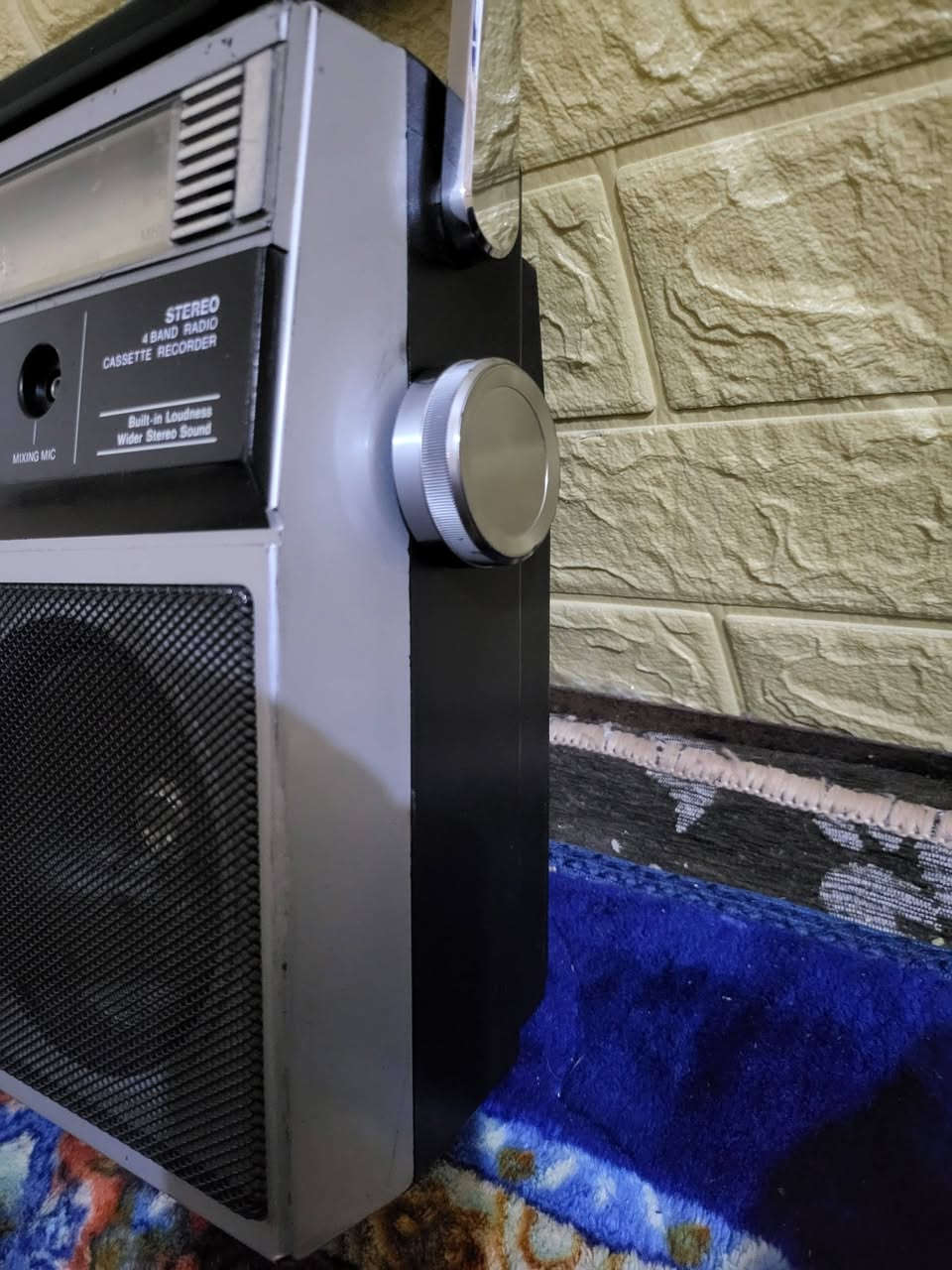 سانكي صنع في يابان استيراد أسواق مركزية موديل 1980 راديو fm mw sw sw2  نظافة ٩٥% سعر ١٣٥ الف توصيل ٦الف


**إذا كنت صاحب هذا الإعلان وتريد حذفه لأي سبب، رجاءا أرسل رسالة إلى الدعم الفني**