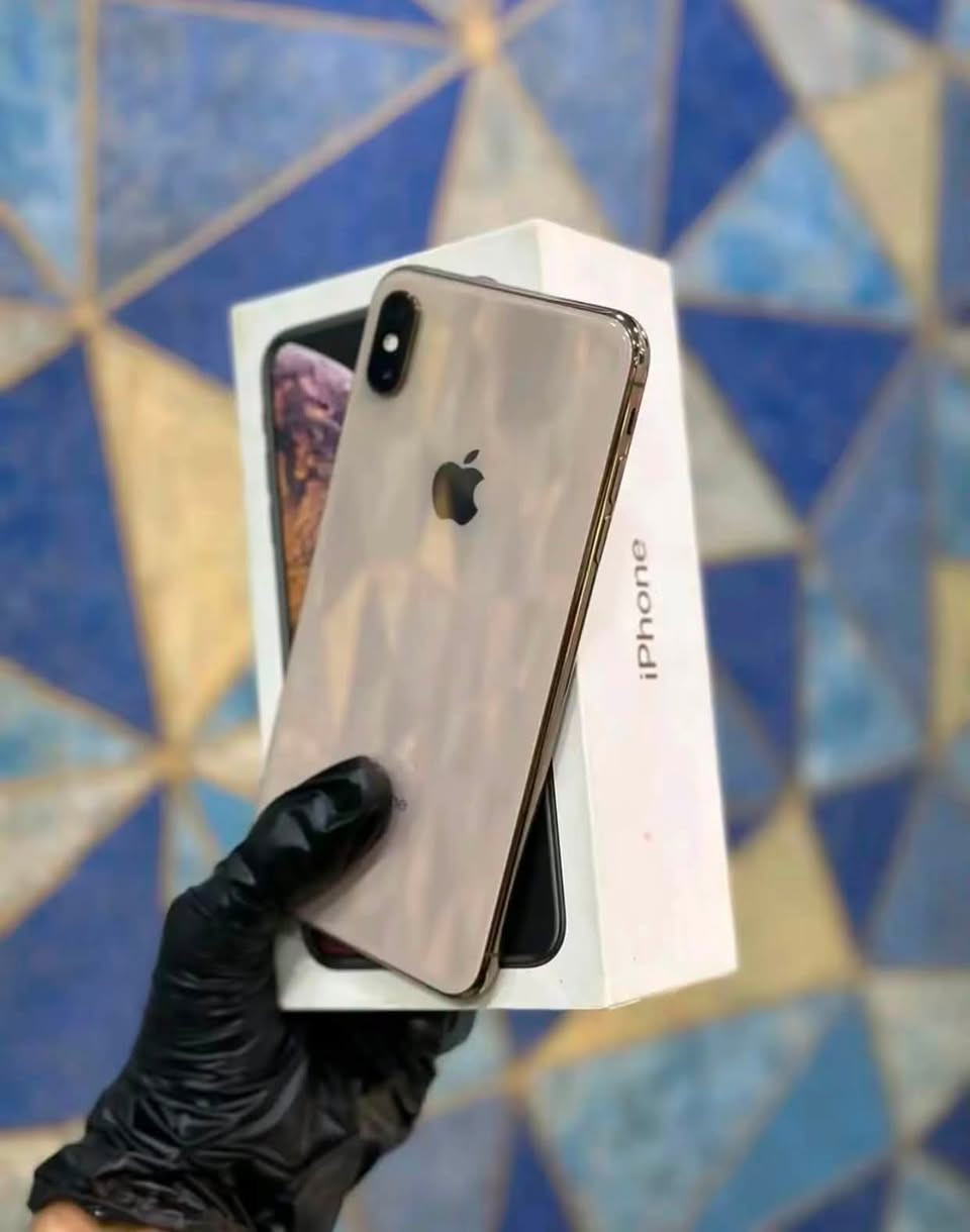 بسمالله سلام عليكم اخوان جهاز Xs Max للبيع جهاز كلش نضيف كدام العين جهاز فقط فيس ايدي مايشتغل بطاريه(72) بس مايصرف ذاكره(64)تك سيم اخوان جهاز فقط بيع شاشه بلاد قطره عيب مابي جهاز بدون كارتون رقمي(***********)موجود واتس وماسنجر سعر(150)وبي مجال
