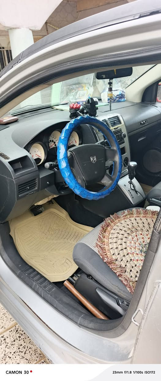 السعر 48 وبيها مجال 
دوج كاليبر موديل 2008 
محرك كورلا 1800 كفاله 
صدر امامي خلفي جديد 
كهربائيات كله شغاله 
رقم ديالى مشروع وطني 
تخم تايرات 
ترايك البصره 
مكان السياره ديالى دلي عباس    تحويل ثاني يوم 
***********
