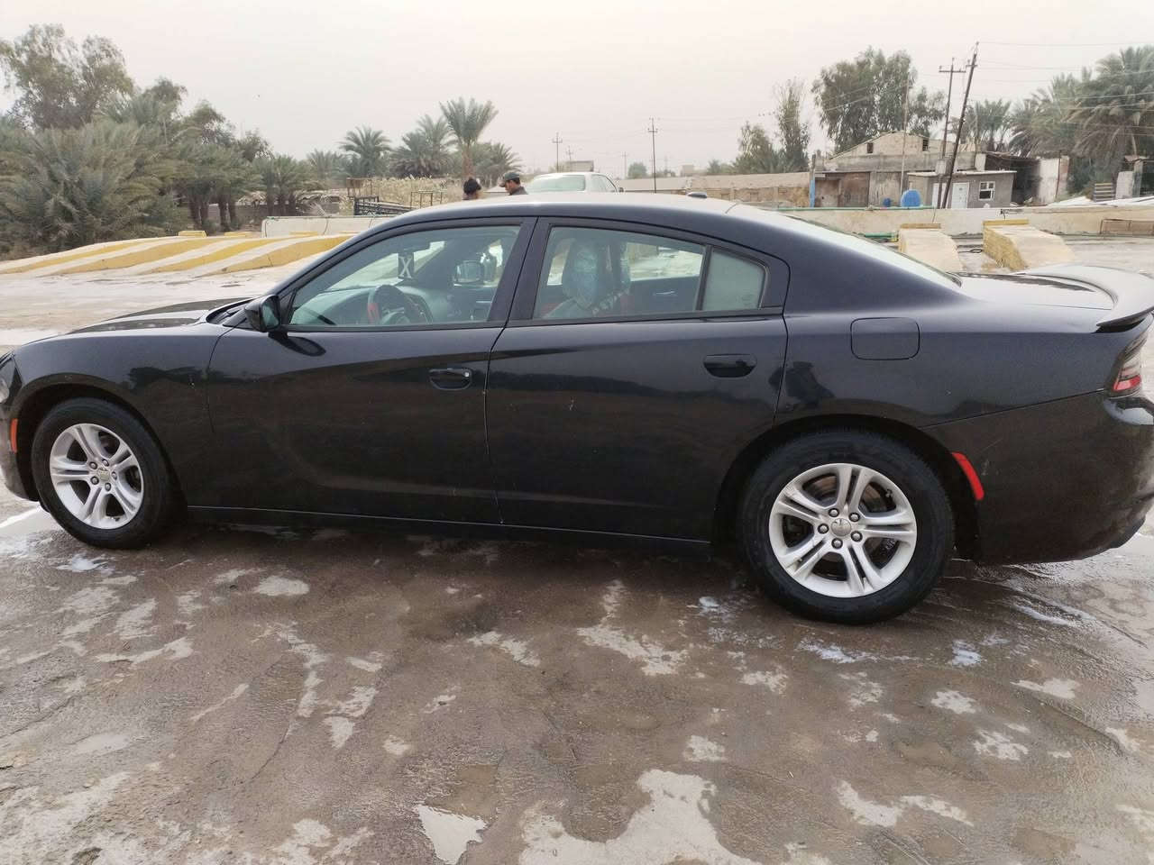 سلام عليكم جارجر للبيع موديل 16 كفاله عامه كما موضح بصوره 6سلندر  3600 عد المسافه 119 حقيقي سنويه بسمي فقط بارد قليل باب سائق رقم بغداد مشروع وطني السعر 190 ***********
